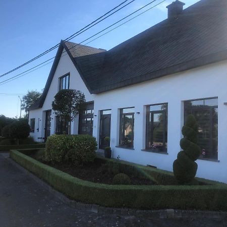 La Villa Bastogne Chambre D'Hotes 1 Exteriör bild